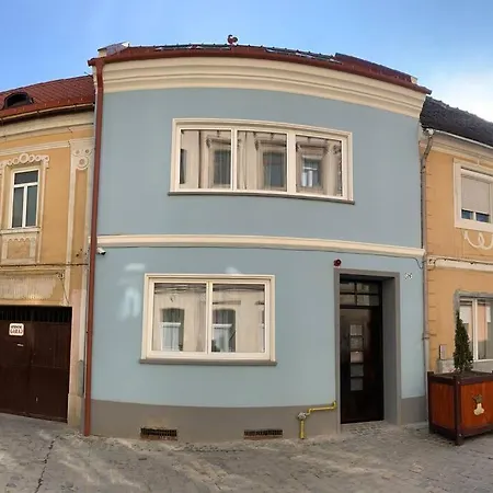 Budget Rustic Space Next To Black Church Apartamento *