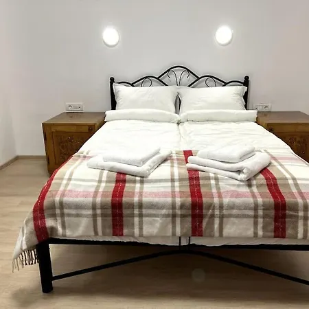 Budget Rustic Space Next To Black Church Apartamento Braşov